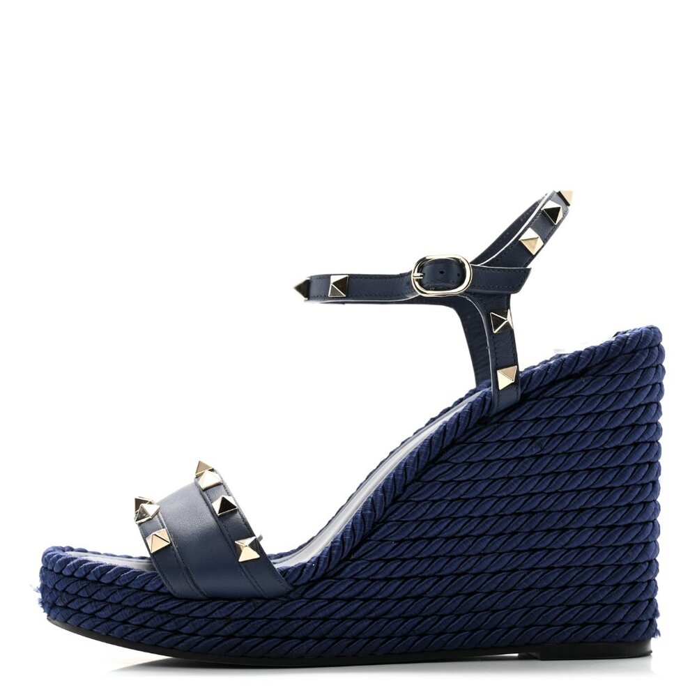 $795 Valentino Garavani Rockstud Torchon Espadrille Wedge Sandals 38 Pure Blue
